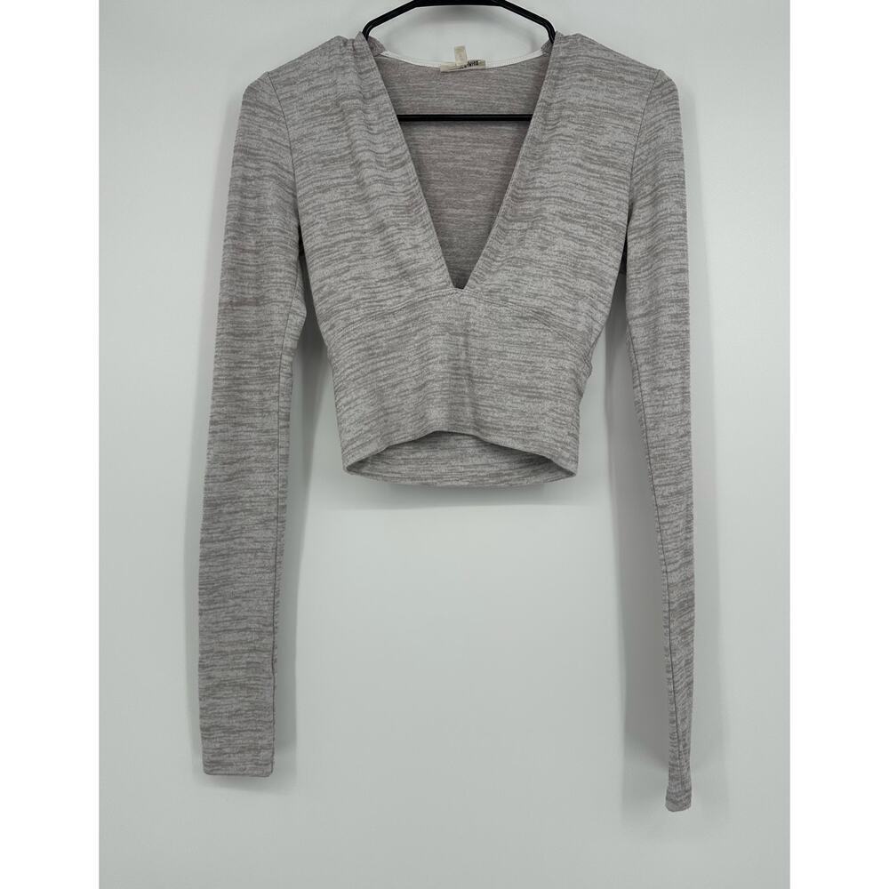 Aritzia Wilfred Free Brigitte v neck top